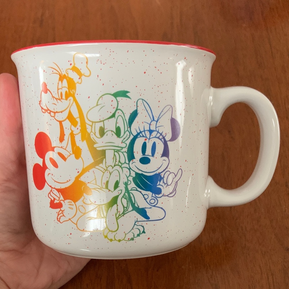 🫐3/$30 NWOT Disney Mickey and Friends Camper Mug Rainbow Collection